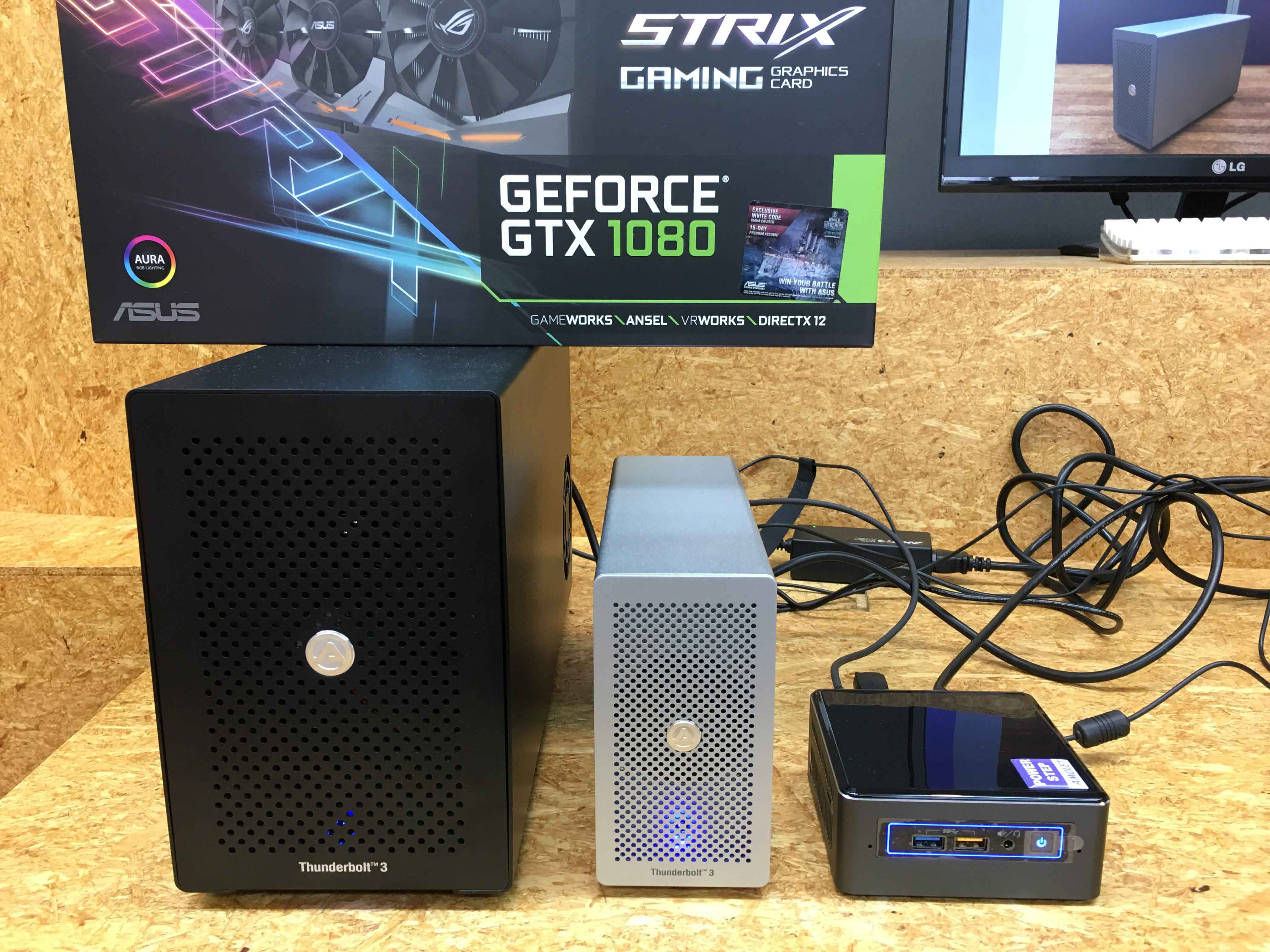 AKiTiO Node, AKiTiO Thunder3 PCIe Boxを接続